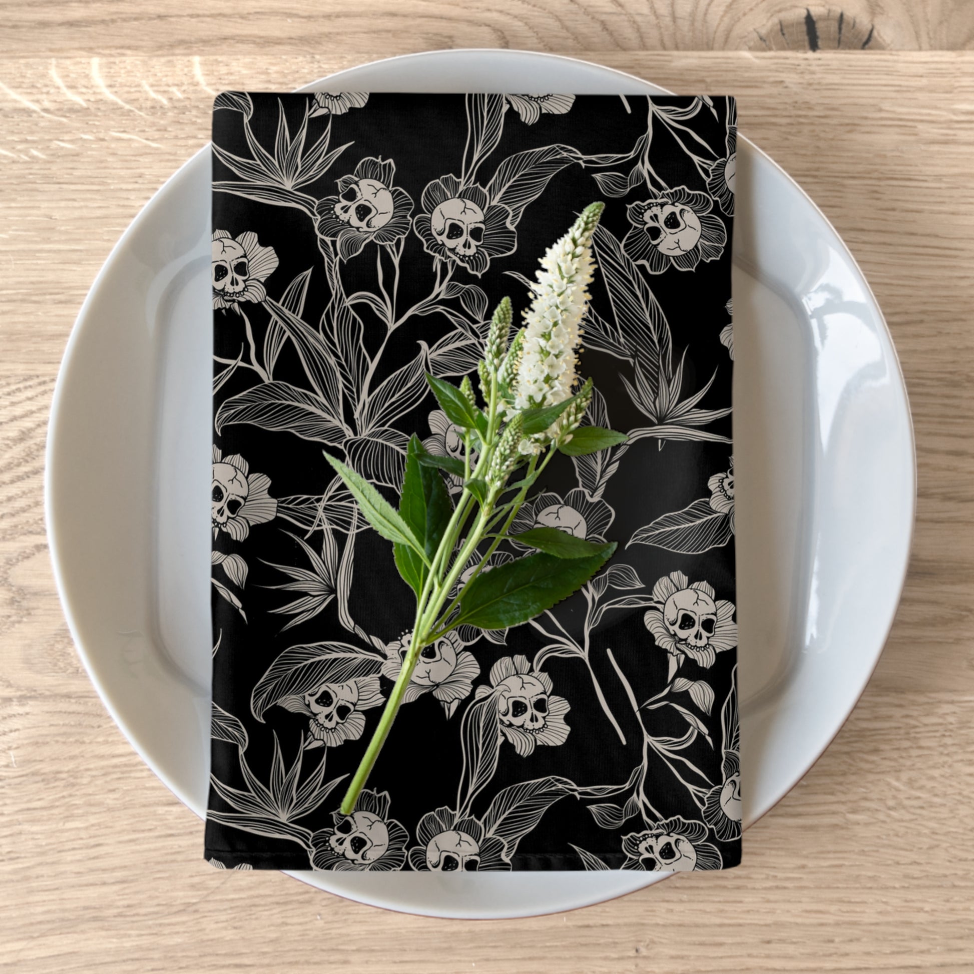 Gothic Floral Cloth Napkins - 4pc - Red Finch Creations